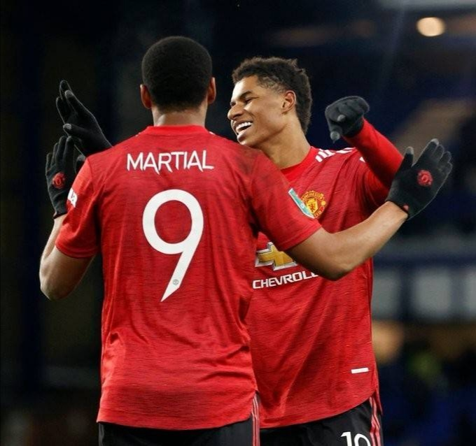 雄鹿不断突破!,内马尔连续十五场比赛得分超过反败为胜上演精彩一战 雄鹿不断突破!,内马尔连续十五场比赛得分超过反败为胜上演精彩一战