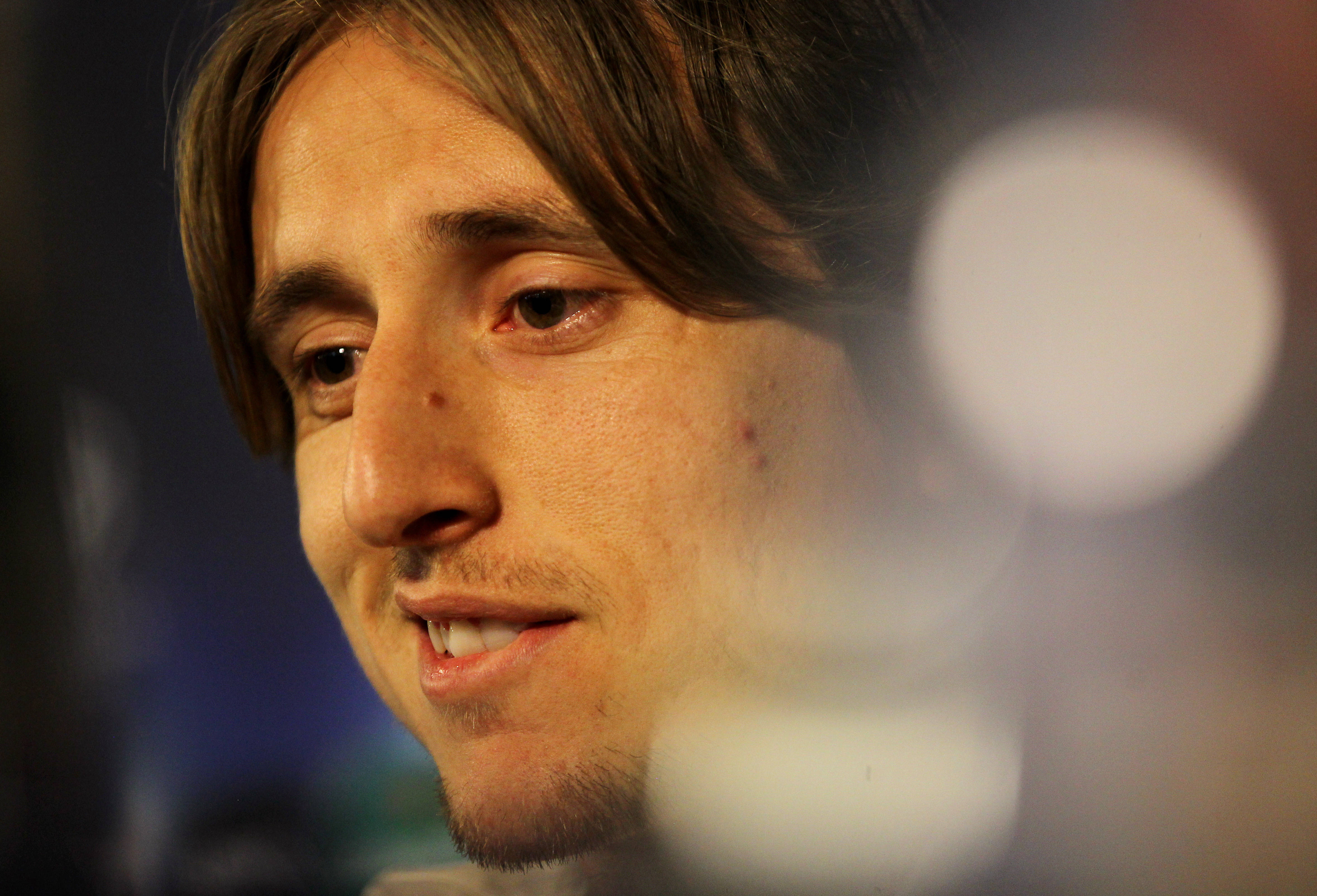 梅西在瑞士队比赛中出色发挥，领先优势明显引发热议！赛场气氛高涨的简单介绍-ayx