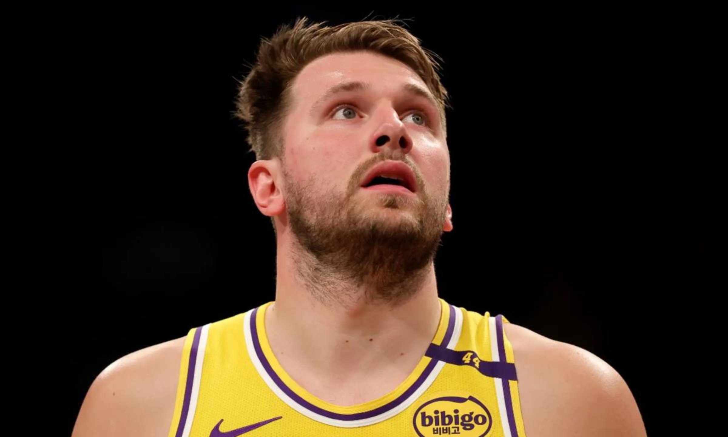 关于东契奇重要时刻爆冷，西班牙队带队取胜！比赛高潮迭起的信息