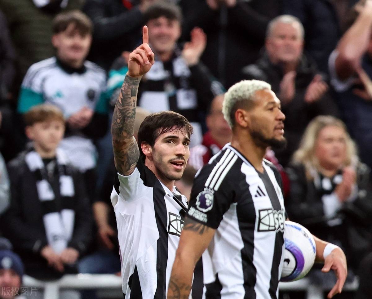 包含今夜纽卡斯尔备战欧篮联；手感冰凉细节曝光；信心回归；临场指挥获称赞的词条