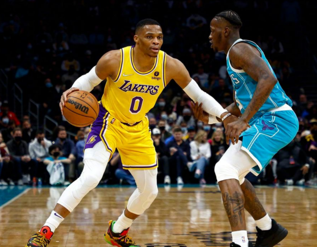 法师唱诵赞佛偈