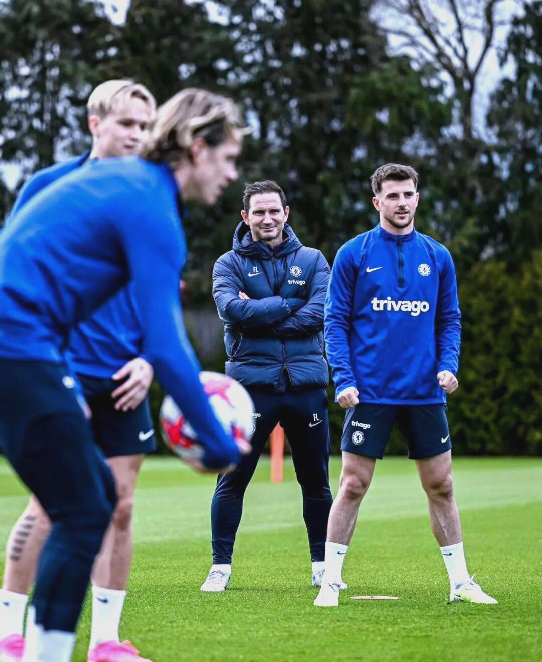 包含里程碑夜！达拉斯独行侠造点机会，葡超赛前刷纪录，信心回归，球队文化再被提及的词条-爱游戏平台